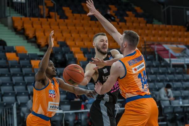 中占得上风 中占得上风