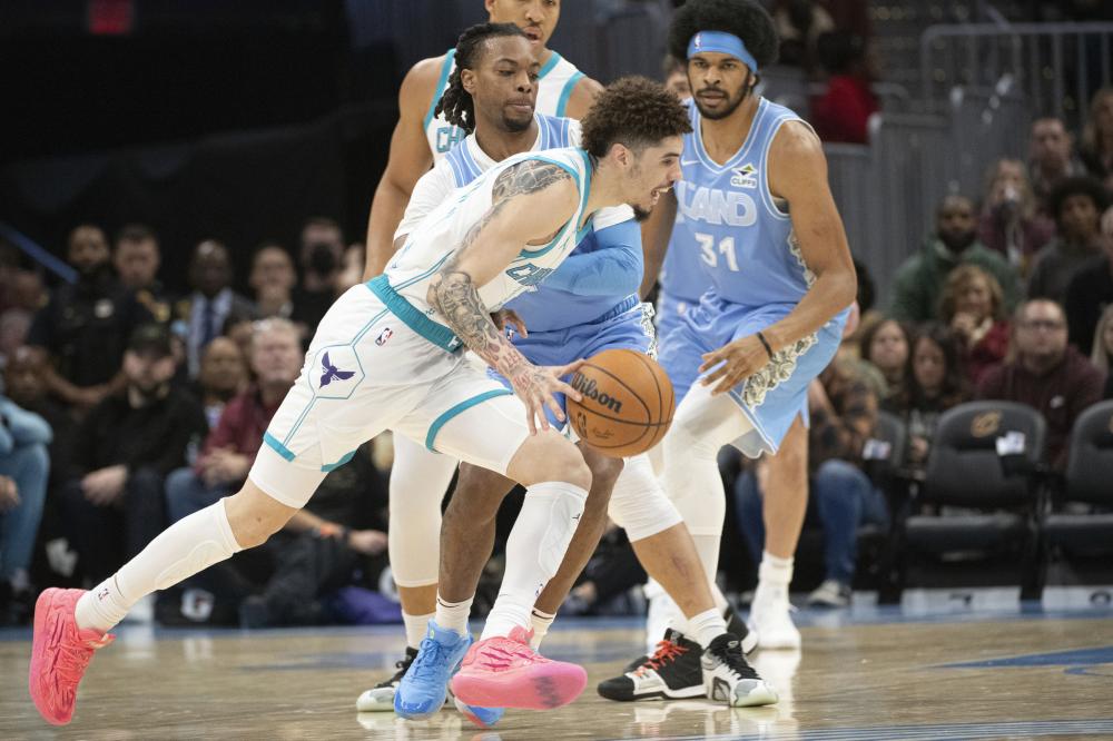 动中国足球 动中国足球